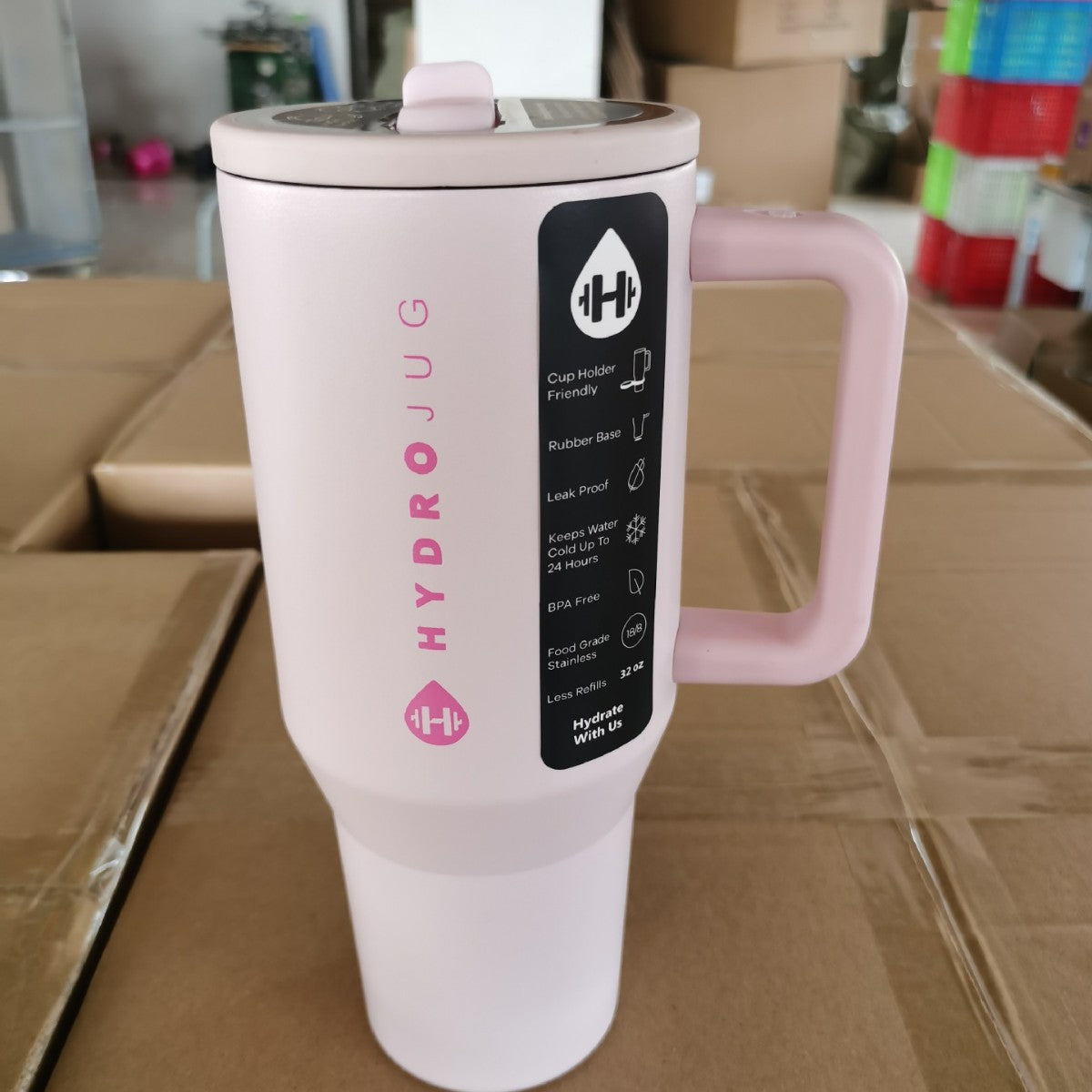 Large-capacity leak-proof insulated cup
